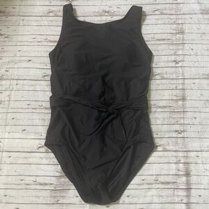 Lands End Womens One Piece Swimsuit Size 8 Solid Black Tank Classic Padded Belt